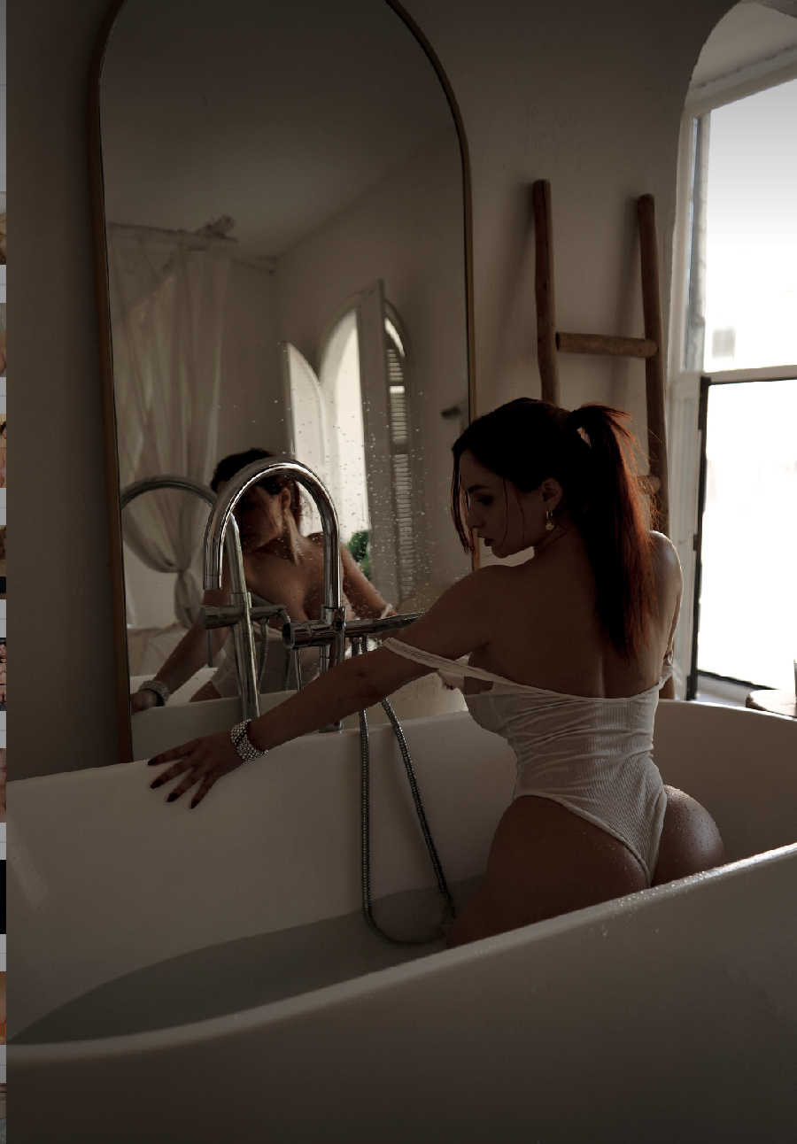 A playful frame from Miranda Faith nude — online in Memphis