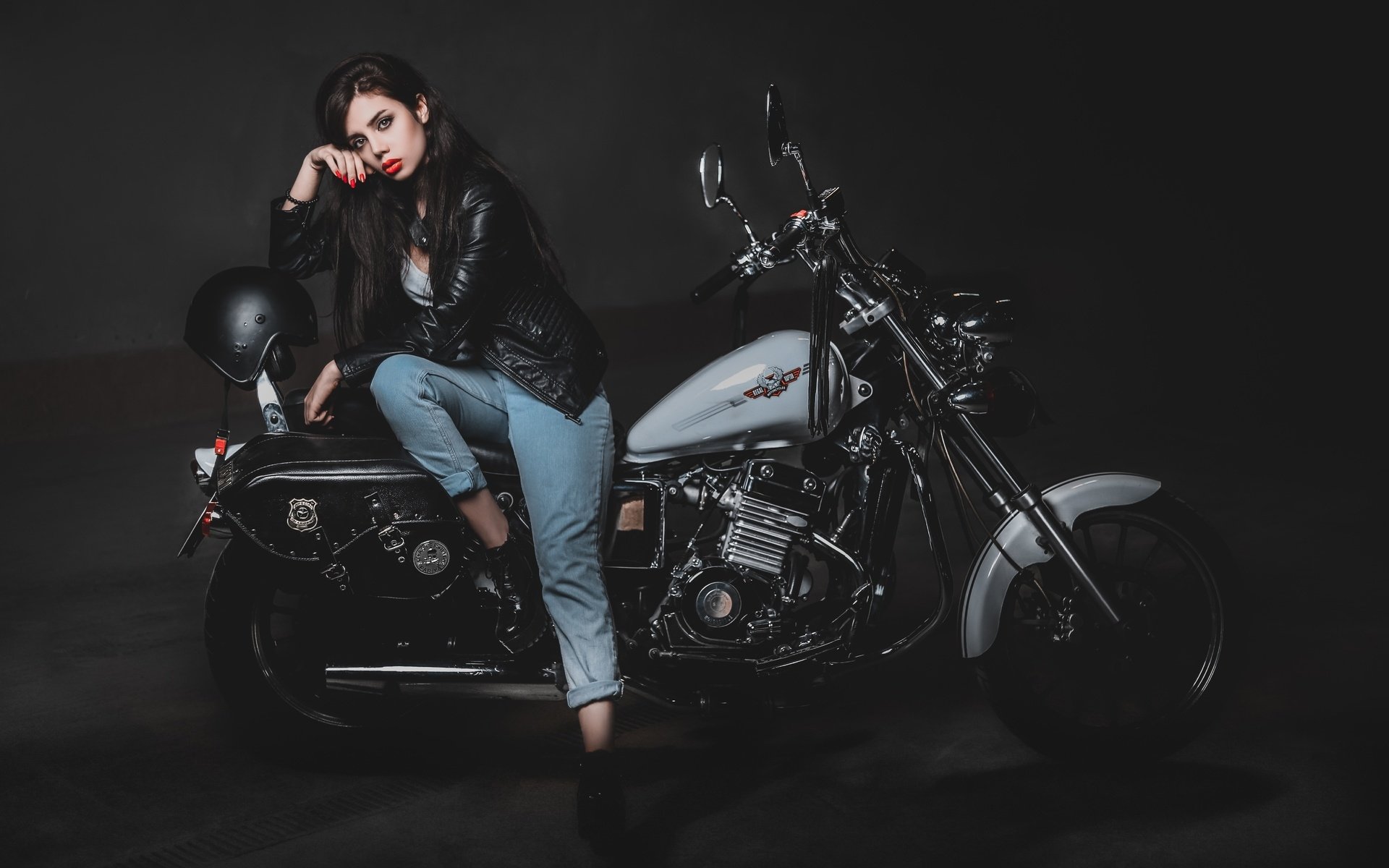 Biker girls: style and drive in Memphis